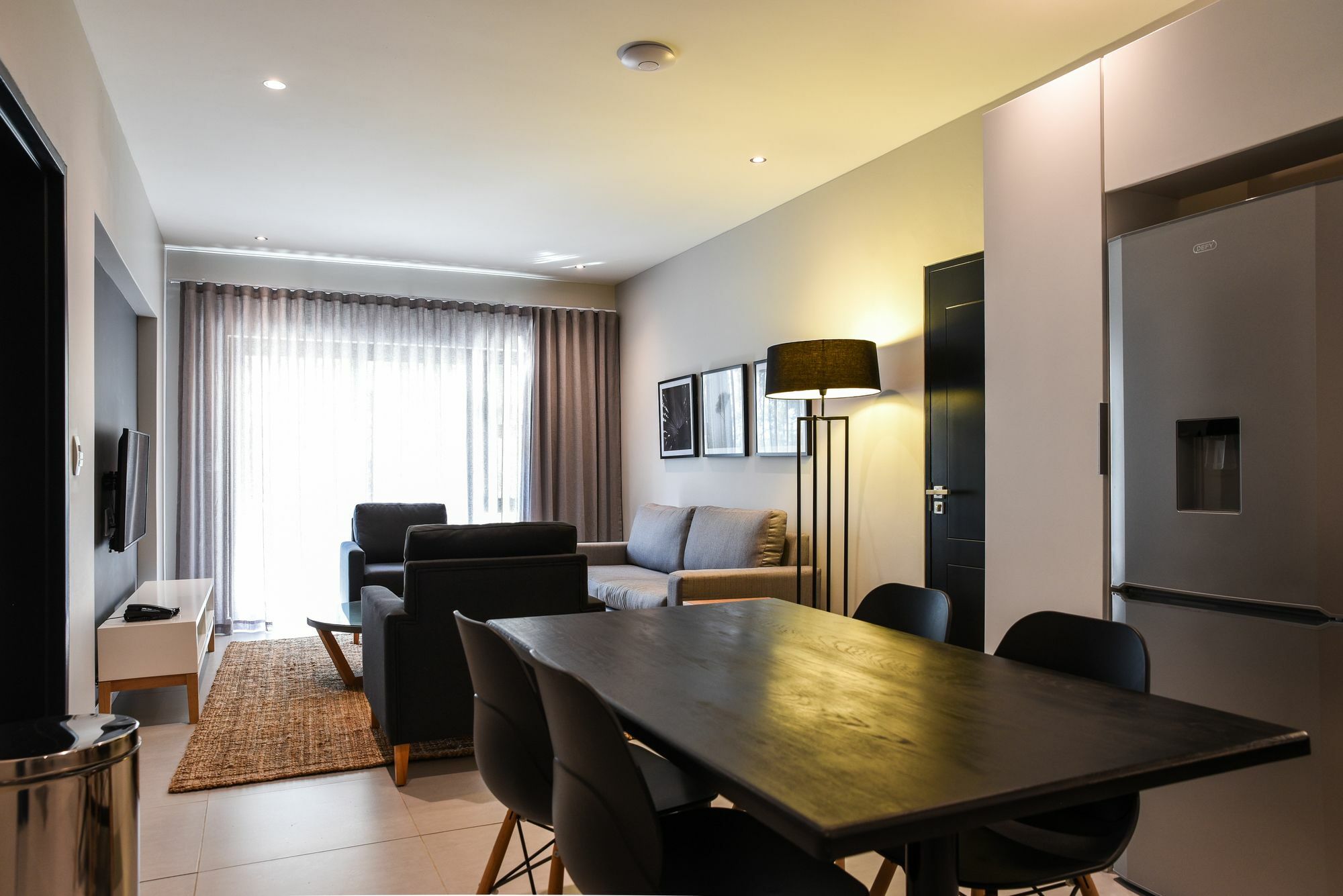 Mint Hotel Rosebank Johannesbourg Extérieur photo