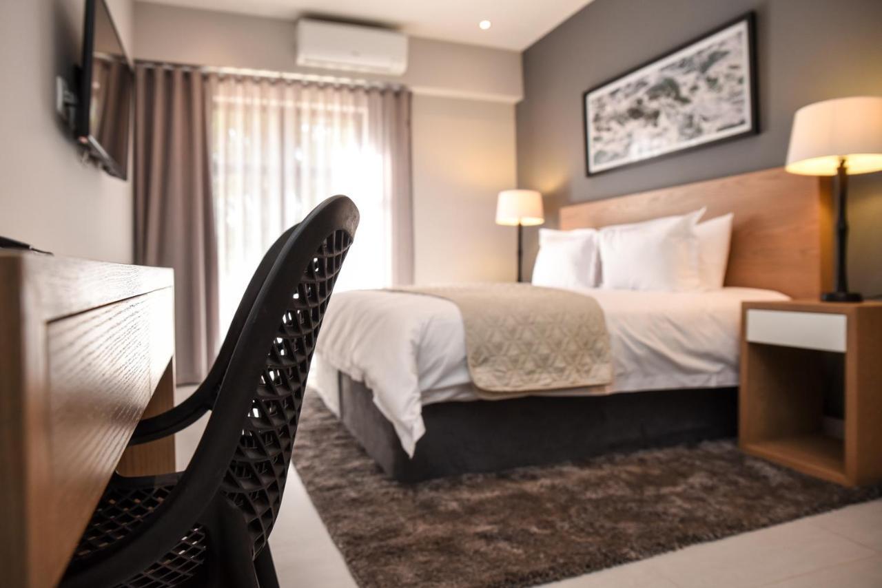 Mint Hotel Rosebank Johannesbourg Extérieur photo