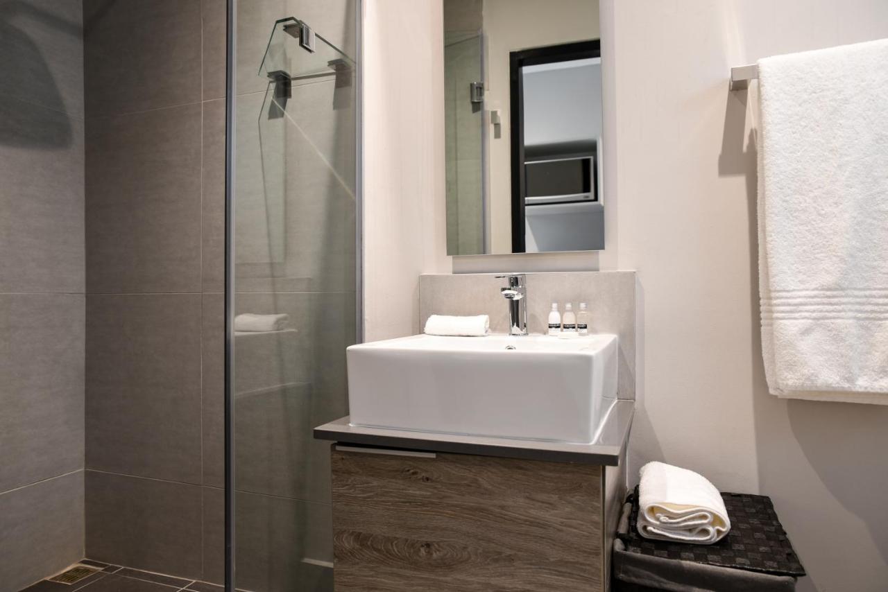 Mint Hotel Rosebank Johannesbourg Extérieur photo